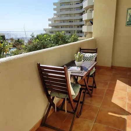 Benalbeach, Bonito 2 Apartment