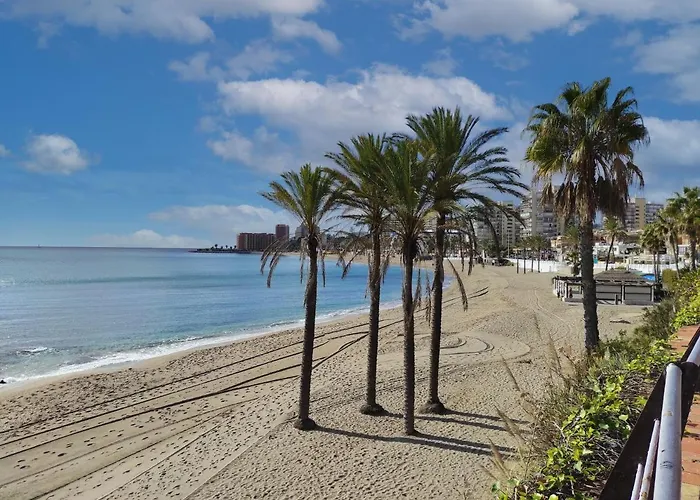 Benalbeach, Bonito 2 Apartament *