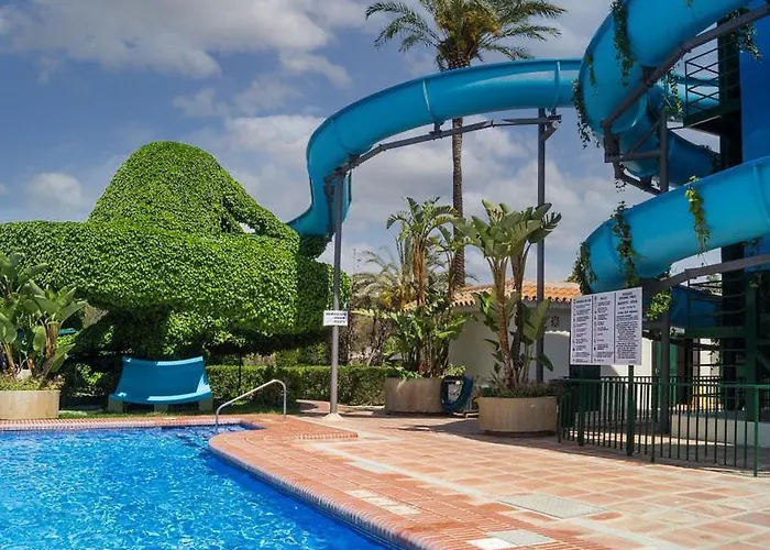 Benalbeach, Bonito 2 Apartament